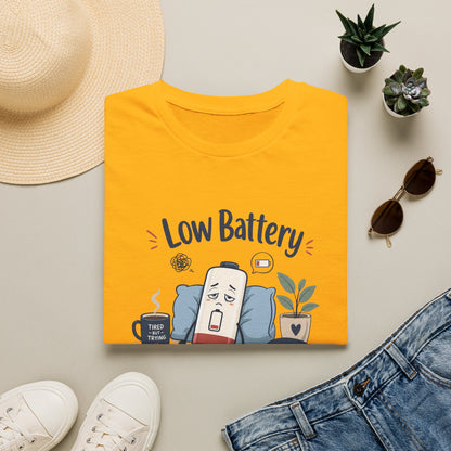 Low Battery High Expectations T-Shirt – Funny Lazy Phone Graphic Tee