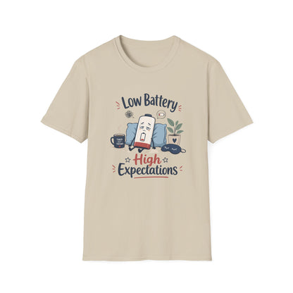 Low Battery High Expectations T-Shirt – Funny Lazy Phone Graphic Tee