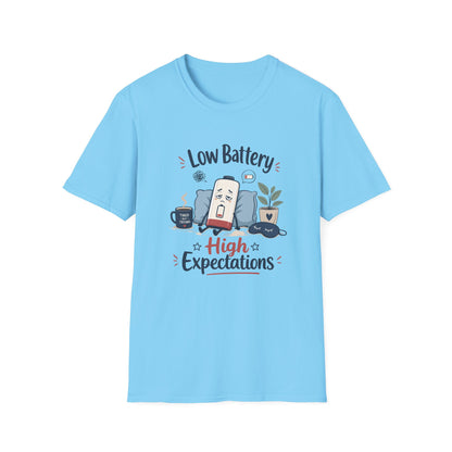 Low Battery High Expectations T-Shirt – Funny Lazy Phone Graphic Tee