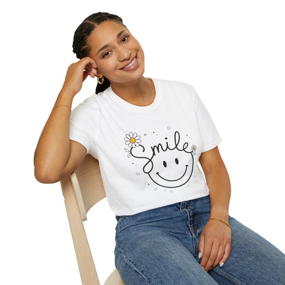 Smile Daisy T-Shirt — Cute Floral Smiley Tee